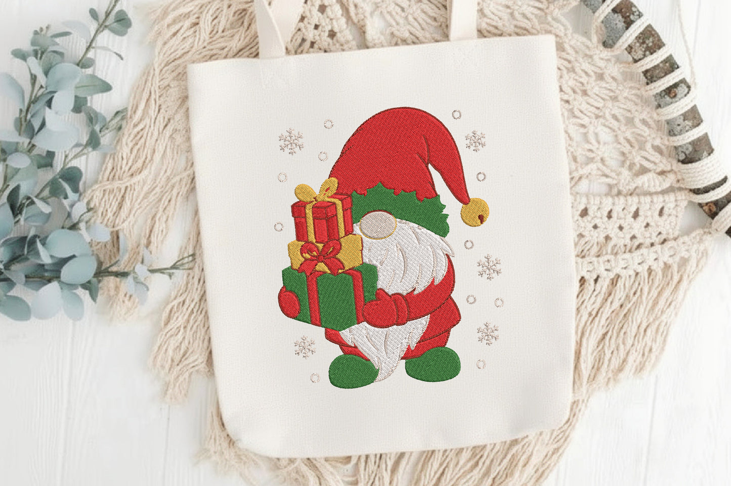 Christmas Gnome Embroidery Design – Cute Holiday Gnome Machine Embroidery Pattern, Festive Christmas Embroidery Design