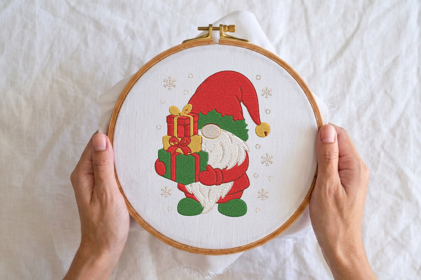 Christmas Gnome Embroidery Design – Cute Holiday Gnome Machine Embroidery Pattern, Festive Christmas Embroidery Design