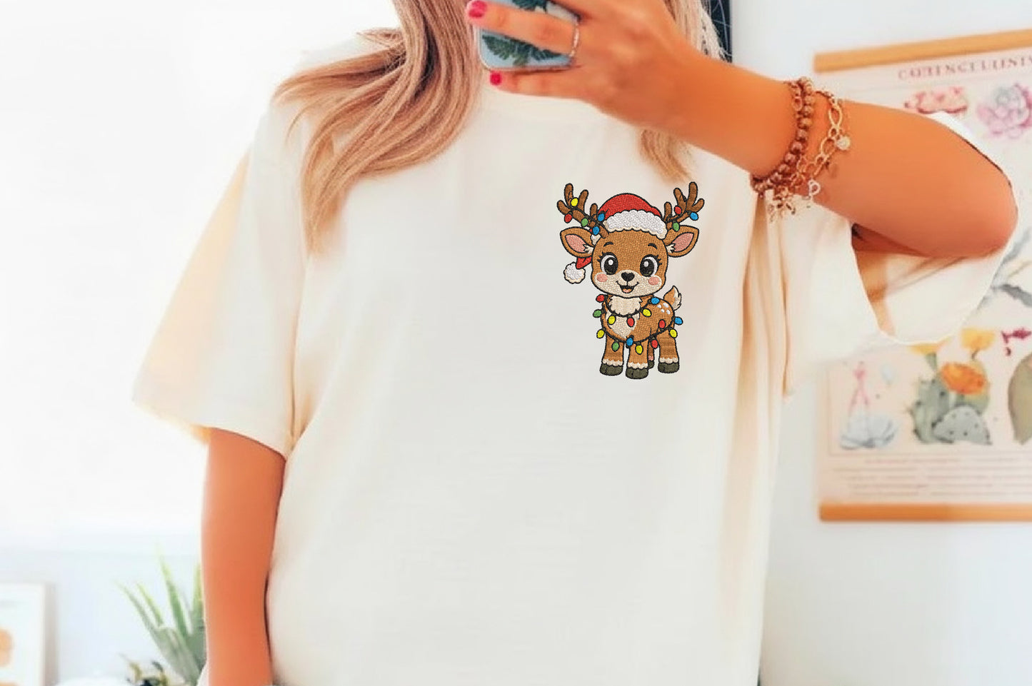 Christmas Reindeer Embroidery Design – Cute Reindeer Machine Embroidery Pattern, Festive Christmas & Winter Embroidery Design