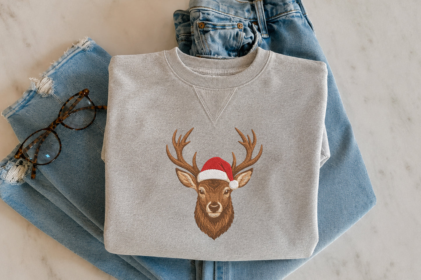 Christmas Deer Embroidery Design – Cute Christmas Deer Machine Embroidery Pattern, Festive Holiday & Winter Embroidery Design