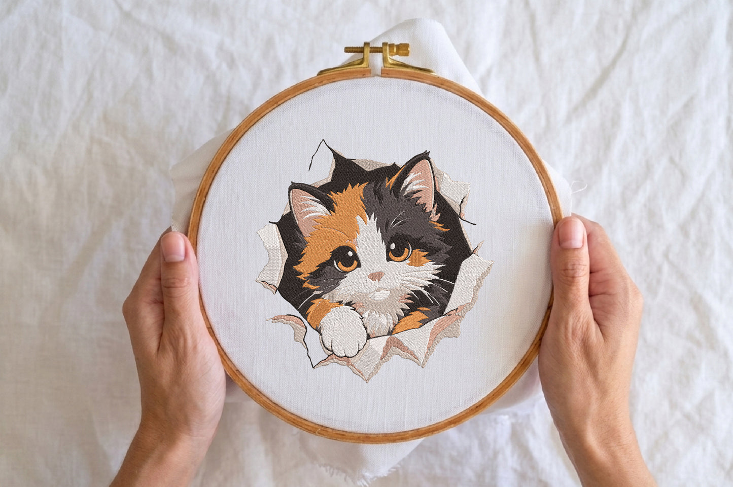 Cute Peeking Cat Embroidery Design – Adorable Cat Machine Embroidery Pattern, Playful Kitty Embroidery Design
