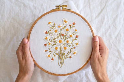 Daisies Embroidery Design – Beautiful Daisy Flower Machine Embroidery Pattern, Elegant Floral Embroidery Design