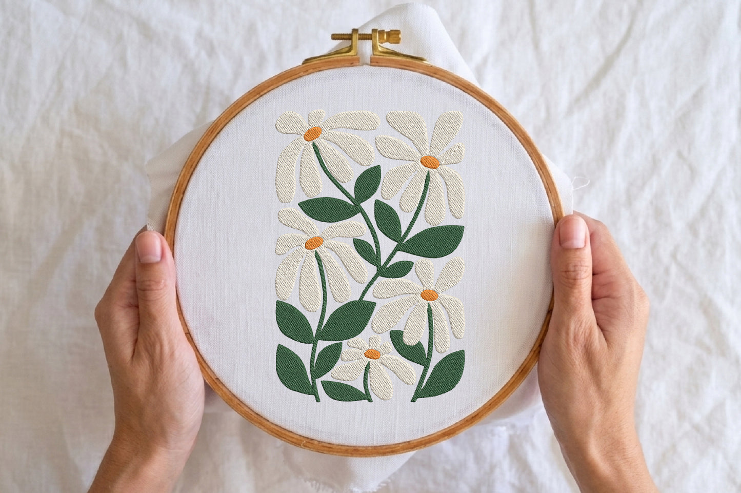 Daisy Flowers Embroidery Design – Beautiful Daisy Floral Machine Embroidery Pattern, Elegant Flower Embroidery Design