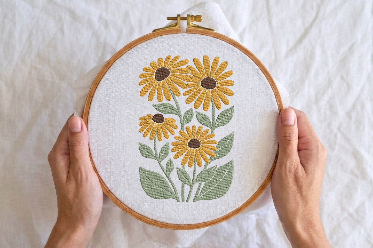 Daisy Flowers Embroidery Design – Beautiful Daisy Floral Machine Embroidery Pattern, Elegant Flower Embroidery Design