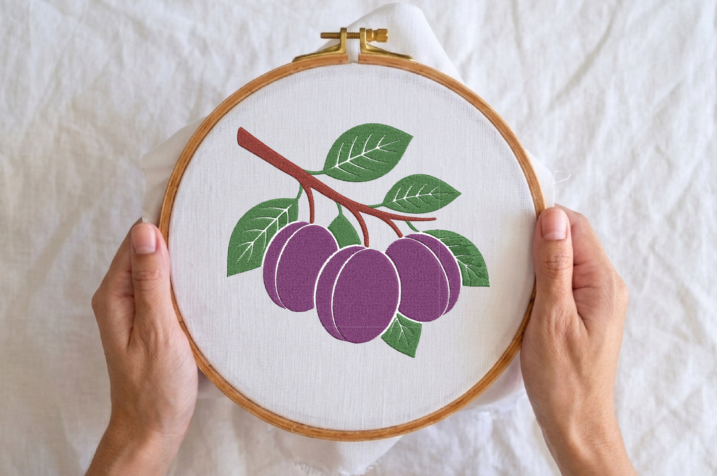 Ripe Purple Embroidery Design – Beautiful Purple Fruit Machine Embroidery Pattern, Elegant Botanical Embroidery Design