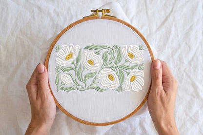 White Cosmos Flowers Embroidery Design – Beautiful White Cosmos Floral Machine Embroidery Pattern, Elegant Botanical Flower Embroidery Design