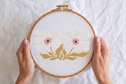 White Flowers Embroidery Design – Beautiful White Floral Machine Embroidery Pattern, Elegant Flower Embroidery Design