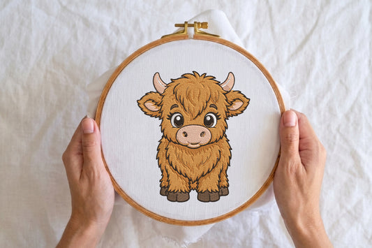 Highland Cow Embroidery Design – Cute Highland Cow Machine Embroidery Pattern, Rustic Farmhouse Animal Embroidery Design
