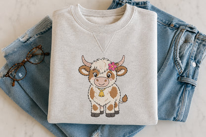 Highland Cow Embroidery Design – Cute Highland Cow Machine Embroidery Pattern, Rustic Farmhouse Animal Embroidery Design