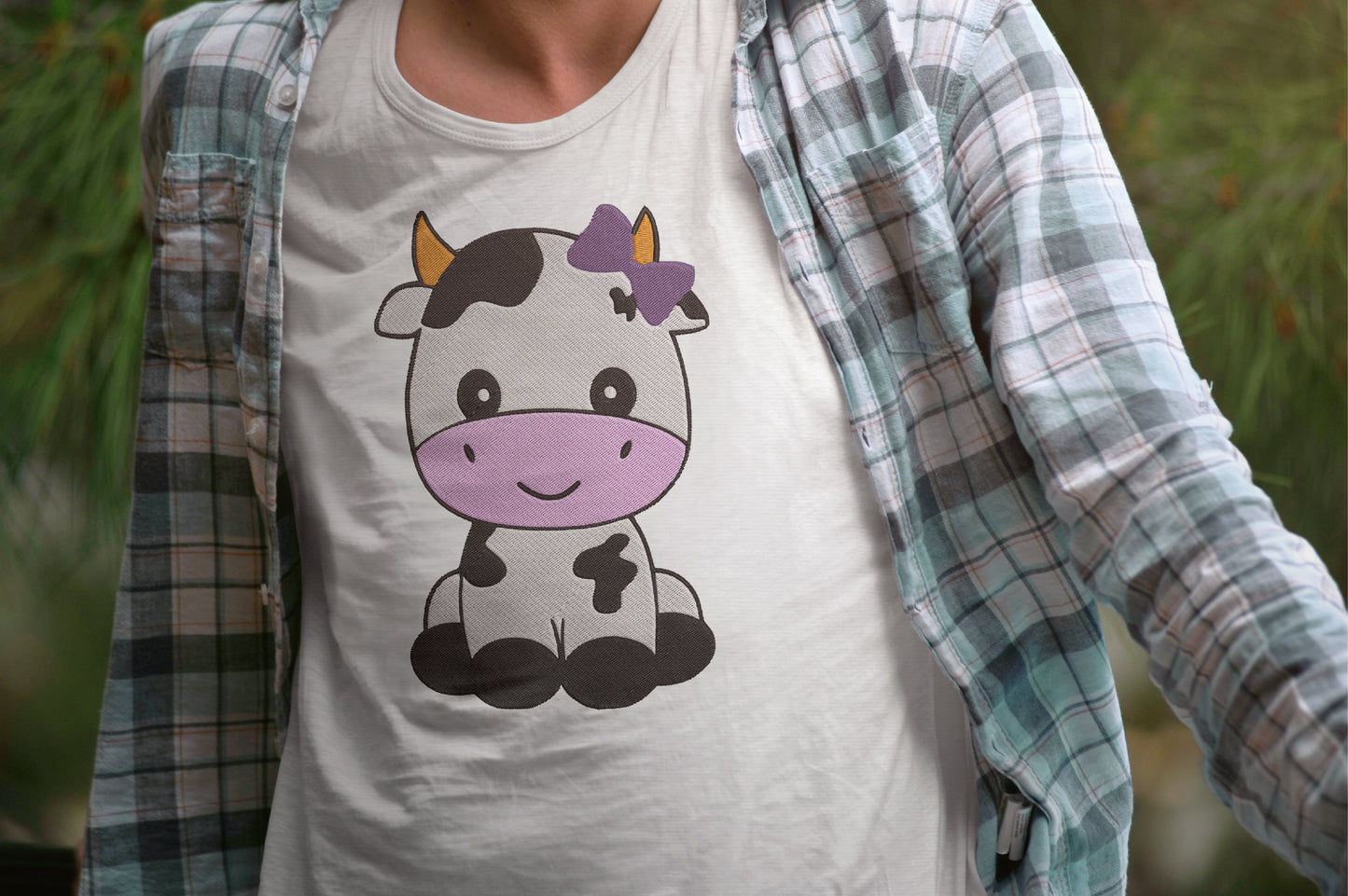 Cute Cow Embroidery Design, Adorable Kawaii Cow Machine Embroidery Pattern, Cute Farm Animal Embroidery Design