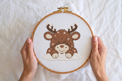 Snowy Reindeer Embroidery Design – Cute Winter Reindeer Machine Embroidery Pattern, Snowy Christmas Holiday Embroidery Design