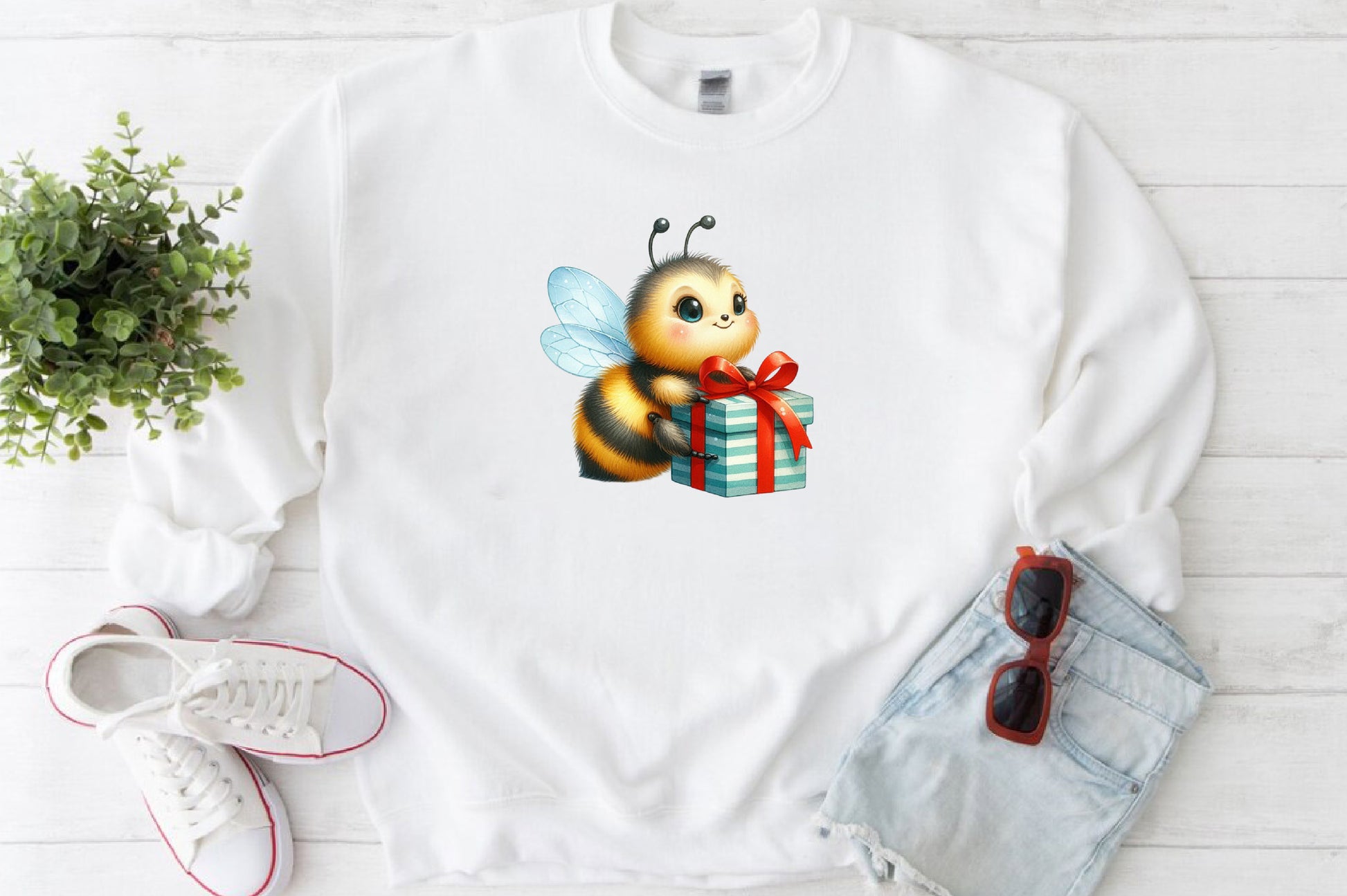 25 Watercolor Christmas Bee Sitting PNG Cute Holiday Bee Clipart